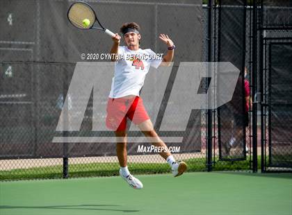 Thumbnail 2 in 5A State Tournament Day 1 photogallery.