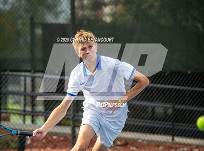 Thumbnail 2 in 5A State Tournament Day 1 photogallery.
