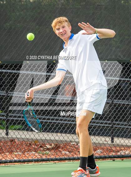 Thumbnail 1 in 5A State Tournament Day 1 photogallery.