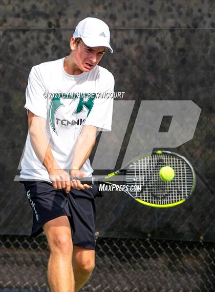 Thumbnail 3 in 5A State Tournament Day 1 photogallery.