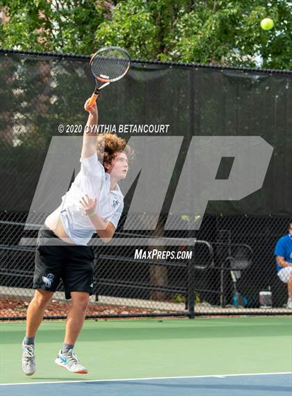 Thumbnail 2 in 5A State Tournament Day 1 photogallery.