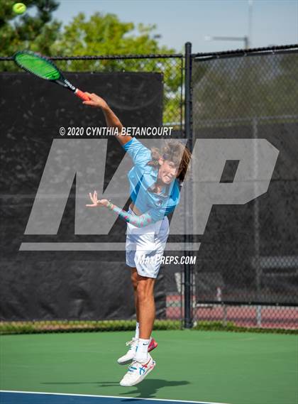 Thumbnail 3 in 5A State Tournament Day 1 photogallery.