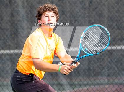 Thumbnail 3 in 5A State Tournament Day 1 photogallery.