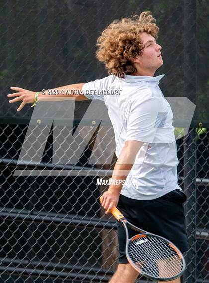 Thumbnail 3 in 5A State Tournament Day 1 photogallery.