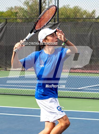 Thumbnail 3 in 5A State Tournament Day 1 photogallery.