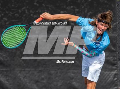 Thumbnail 2 in 5A State Tournament Day 1 photogallery.