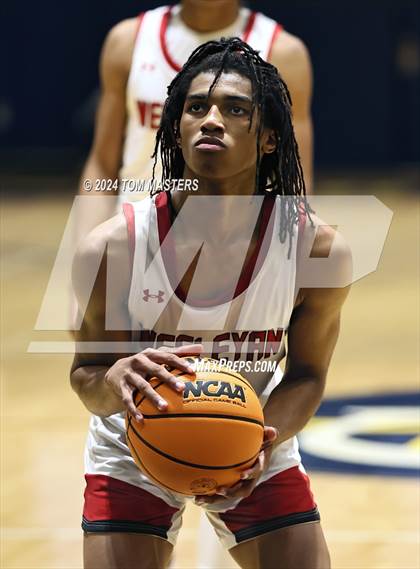 Thumbnail 2 in Hickory vs. Wesleyan Christian Academy photogallery.