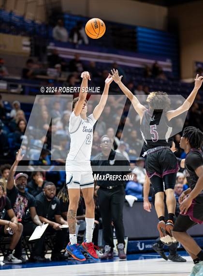 Thumbnail 3 in Venture Academy vs. Natomas (CIF SJS D4 Final) photogallery.