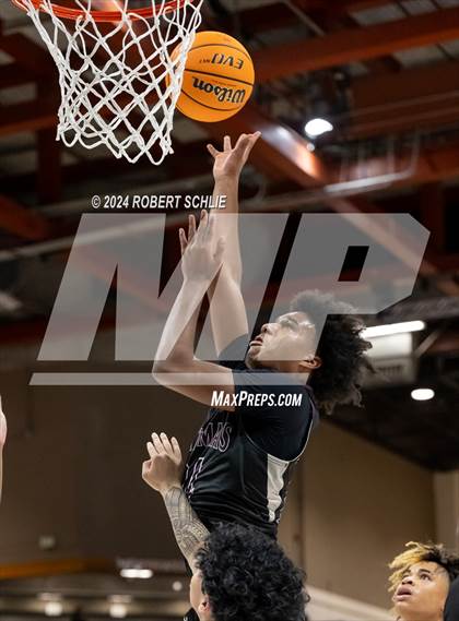 Thumbnail 2 in Venture Academy vs. Natomas (CIF SJS D4 Final) photogallery.
