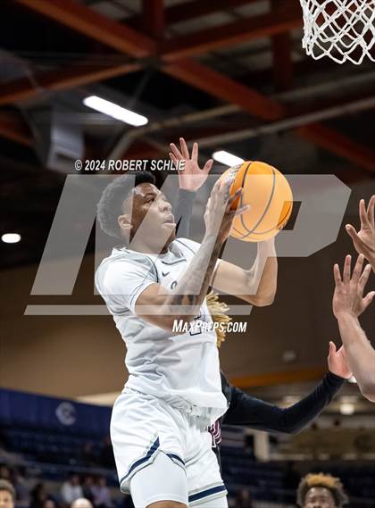 Thumbnail 3 in Venture Academy vs. Natomas (CIF SJS D4 Final) photogallery.
