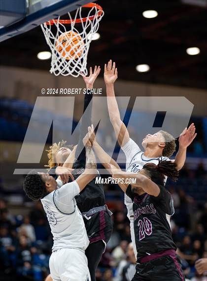 Thumbnail 3 in Venture Academy vs. Natomas (CIF SJS D4 Final) photogallery.