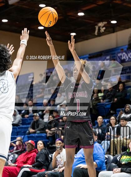 Thumbnail 1 in Venture Academy vs. Natomas (CIF SJS D4 Final) photogallery.
