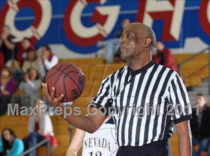 Thumbnail 2 in McClatchy vs. Nevada Union (Lady Bulldogs Winter Classic) photogallery.