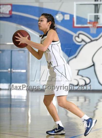 Thumbnail 3 in McClatchy vs. Nevada Union (Lady Bulldogs Winter Classic) photogallery.