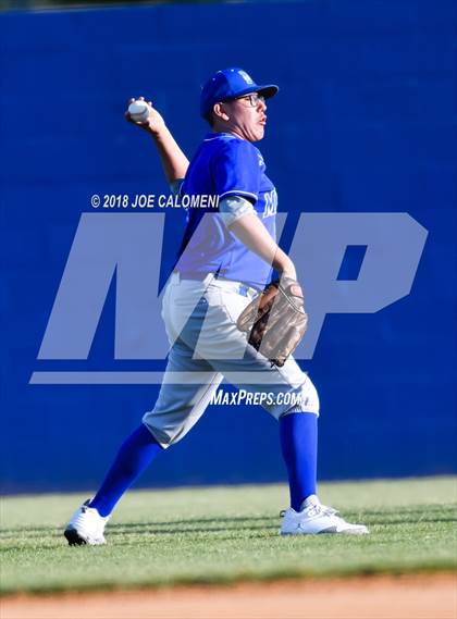 Thumbnail 3 in Highlands vs San Antonio Memorial photogallery.