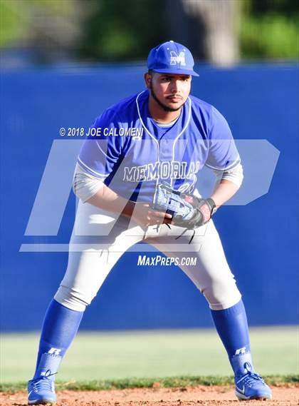 Thumbnail 2 in Highlands vs San Antonio Memorial photogallery.