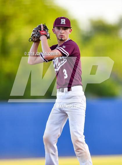 Thumbnail 2 in Highlands vs San Antonio Memorial photogallery.