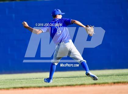Thumbnail 2 in Highlands vs San Antonio Memorial photogallery.
