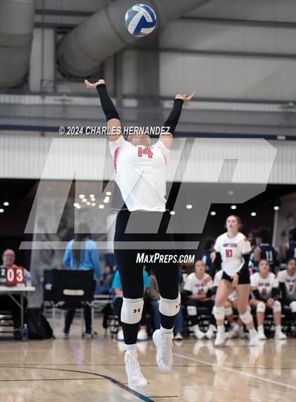 Thumbnail 1 in Brenham vs. Caney Creek (Legends Invitational) photogallery.