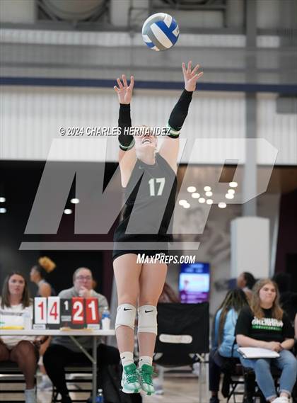 Thumbnail 3 in Brenham vs. Caney Creek (Legends Invitational) photogallery.