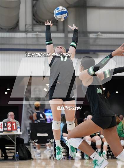 Thumbnail 3 in Brenham vs. Caney Creek (Legends Invitational) photogallery.