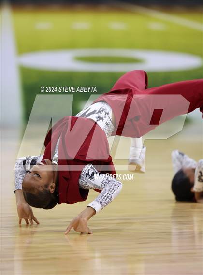 Thumbnail 3 in Smoky Hill (CHSAA 5A State Spirit Championships) photogallery.