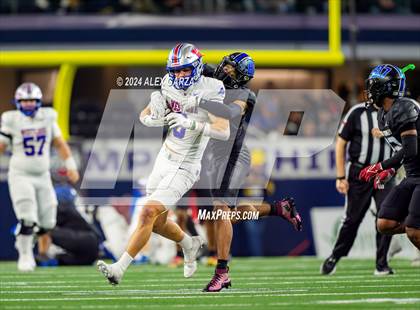 Thumbnail 2 in Westlake vs North Crowley (UIL 6A Division I Football Final) photogallery.