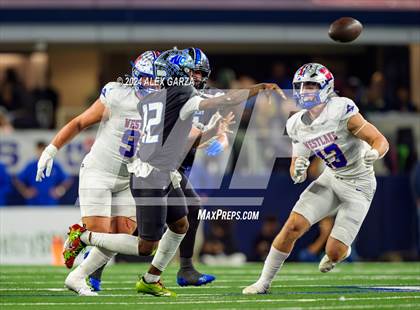 Thumbnail 3 in Westlake vs North Crowley (UIL 6A Division I Football Final) photogallery.