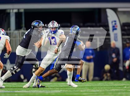 Thumbnail 3 in Westlake vs North Crowley (UIL 6A Division I Football Final) photogallery.