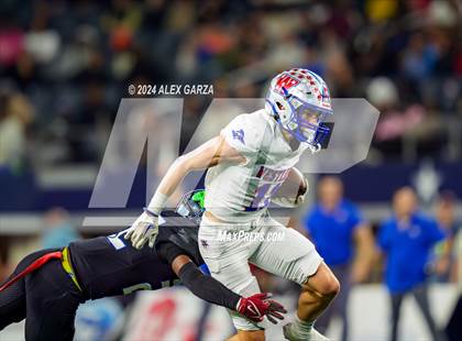 Thumbnail 3 in Westlake vs North Crowley (UIL 6A Division I Football Final) photogallery.