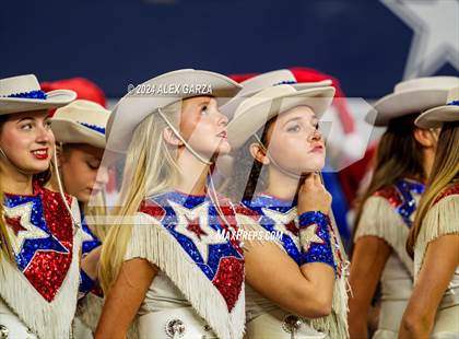 Thumbnail 3 in Westlake vs North Crowley (UIL 6A Division I Football Final) photogallery.