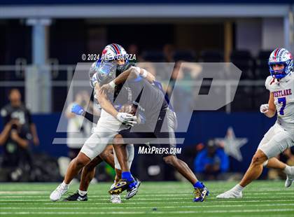 Thumbnail 1 in Westlake vs North Crowley (UIL 6A Division I Football Final) photogallery.