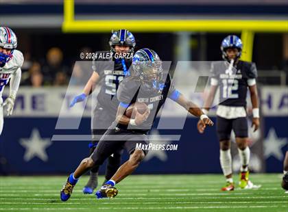 Thumbnail 1 in Westlake vs North Crowley (UIL 6A Division I Football Final) photogallery.