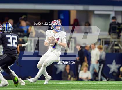 Thumbnail 2 in Westlake vs North Crowley (UIL 6A Division I Football Final) photogallery.