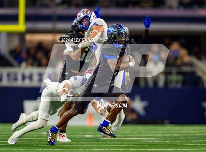 Thumbnail 1 in Westlake vs North Crowley (UIL 6A Division I Football Final) photogallery.
