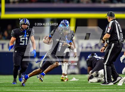 Thumbnail 3 in Westlake vs North Crowley (UIL 6A Division I Football Final) photogallery.