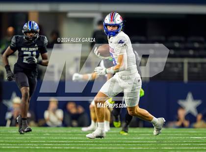 Thumbnail 3 in Westlake vs North Crowley (UIL 6A Division I Football Final) photogallery.