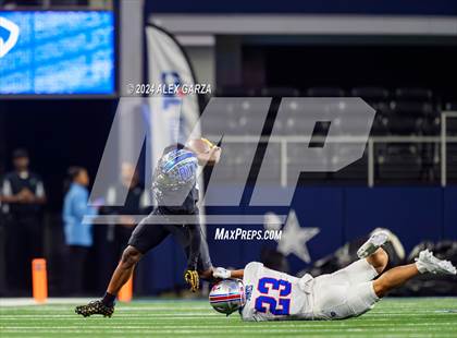 Thumbnail 1 in Westlake vs North Crowley (UIL 6A Division I Football Final) photogallery.