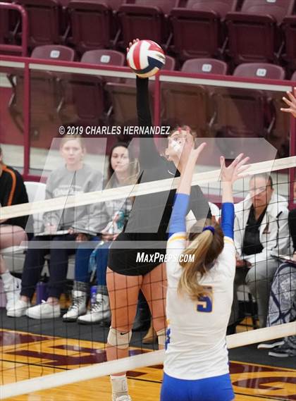 Thumbnail 2 in Klein vs. Round Rock Westwood (UIL 6A Regional Quarterfinal) photogallery.