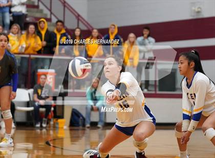 Thumbnail 2 in Klein vs. Round Rock Westwood (UIL 6A Regional Quarterfinal) photogallery.