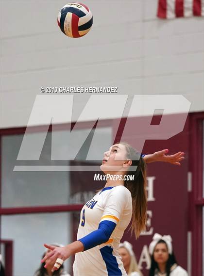 Thumbnail 2 in Klein vs. Round Rock Westwood (UIL 6A Regional Quarterfinal) photogallery.