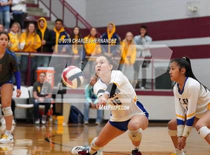 Thumbnail 1 in Klein vs. Round Rock Westwood (UIL 6A Regional Quarterfinal) photogallery.