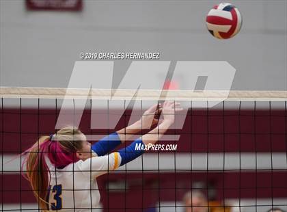 Thumbnail 2 in Klein vs. Round Rock Westwood (UIL 6A Regional Quarterfinal) photogallery.