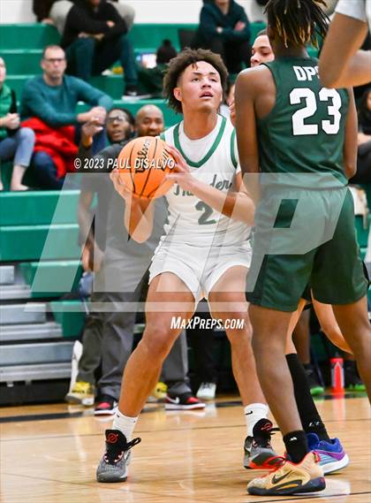 Thumbnail 1 in George Washington @ ThunderRidge (Chap/TR Tip-Off Classic) photogallery.
