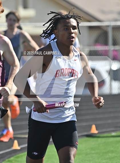 Thumbnail 2 in Northeast Valley Invitational (Track Events) photogallery.
