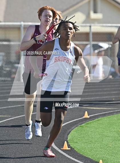 Thumbnail 1 in Northeast Valley Invitational (Track Events) photogallery.