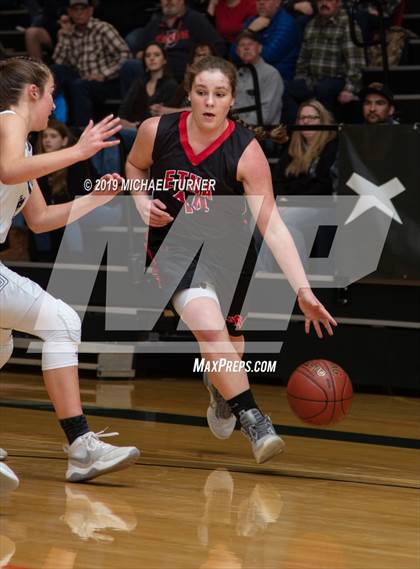Thumbnail 3 in Etna vs. Redding Christian (NSCIF D6 Final) photogallery.