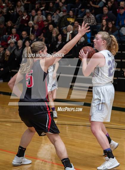 Thumbnail 1 in Etna vs. Redding Christian (NSCIF D6 Final) photogallery.