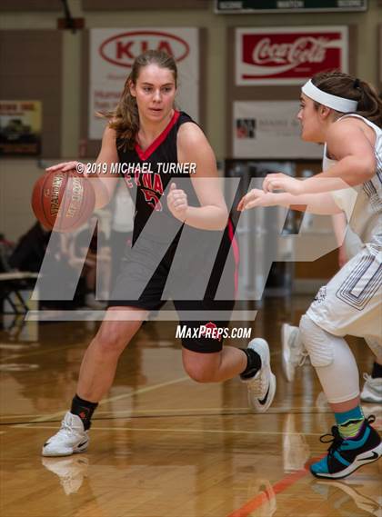 Thumbnail 2 in Etna vs. Redding Christian (NSCIF D6 Final) photogallery.