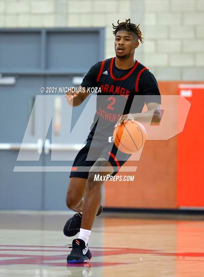 Thumbnail 3 in Orange Lutheran vs. Rolling Hills Prep (Mater Dei Extravaganza) photogallery.